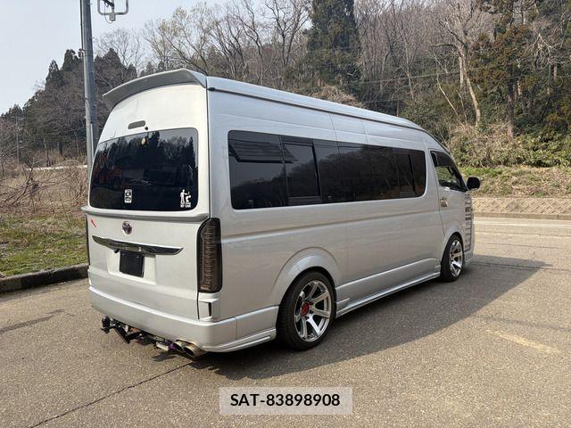 Toyota HIACE COMMUTER 2008-03 6244355-4