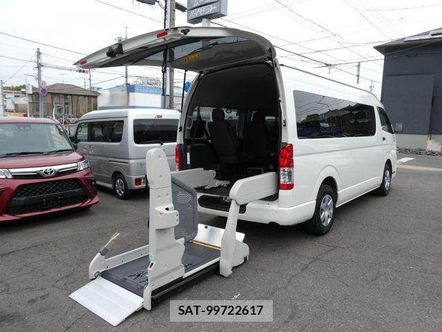 Toyota HIACE COMMUTER 2020-03 6612166-0