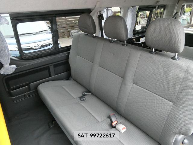 Toyota HIACE COMMUTER 2020-03 6612166-10