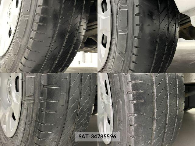 Toyota HIACE COMMUTER 2012-03 6716242-25