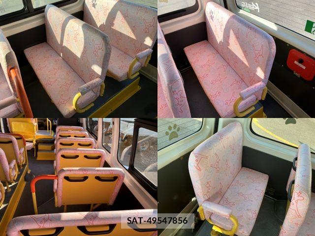 Toyota HIACE COMMUTER 2018-03 6993976-9