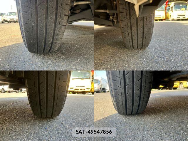 Toyota HIACE COMMUTER 2018-03 6993976-13