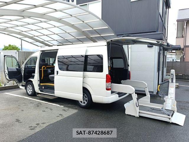 Toyota HIACE COMMUTER 2016-04 7327361-0