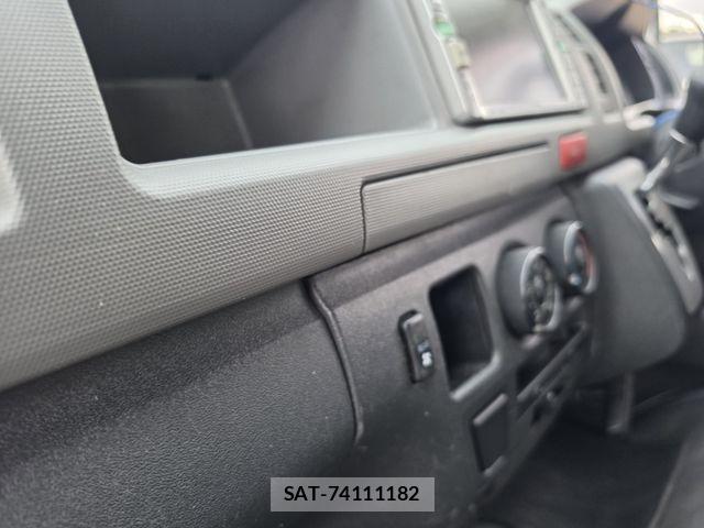 Toyota HIACE COMMUTER 2011-04 7616905-11