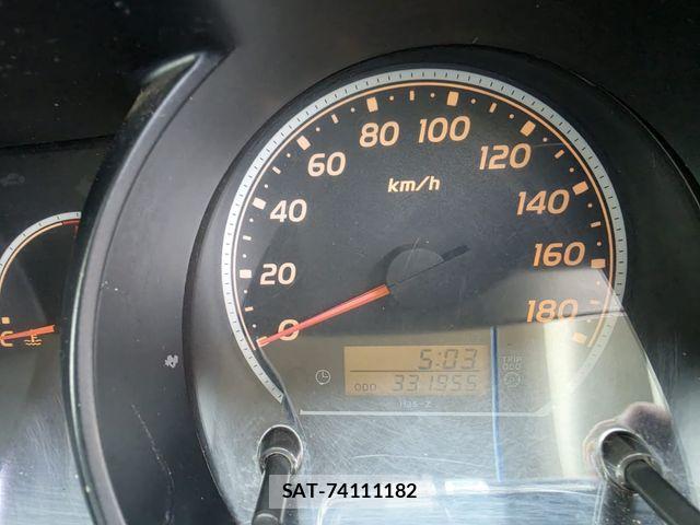 Toyota HIACE COMMUTER 2011-04 7616905-8