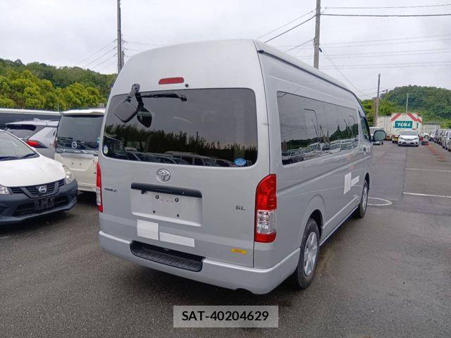 Toyota HIACE COMMUTER 2018-05 7616903-2