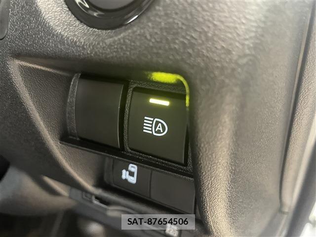 Toyota HIACE COMMUTER 2026-06 8073929-19