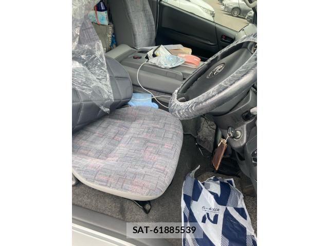 Toyota HIACE COMMUTER 2005-07 8099464-15