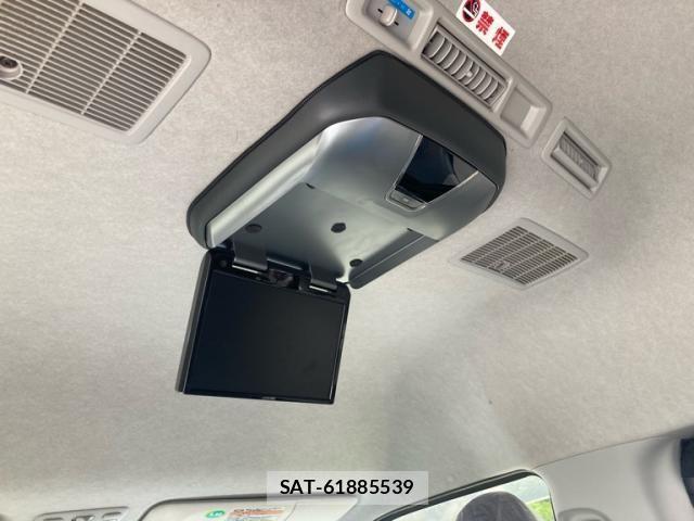 Toyota HIACE COMMUTER 2005-07 8099464-17