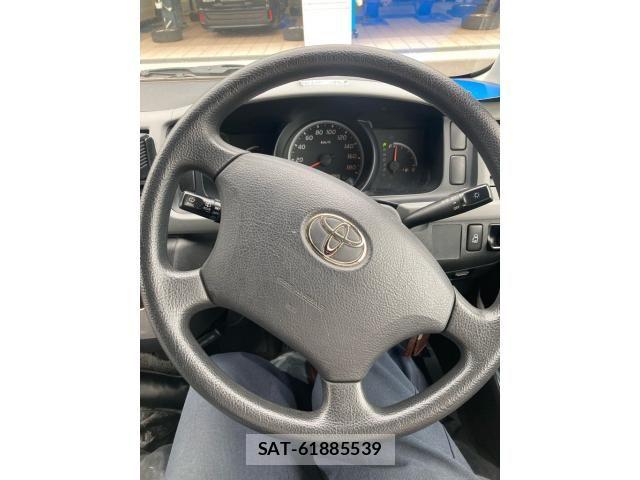 Toyota HIACE COMMUTER 2005-07 8099464-23