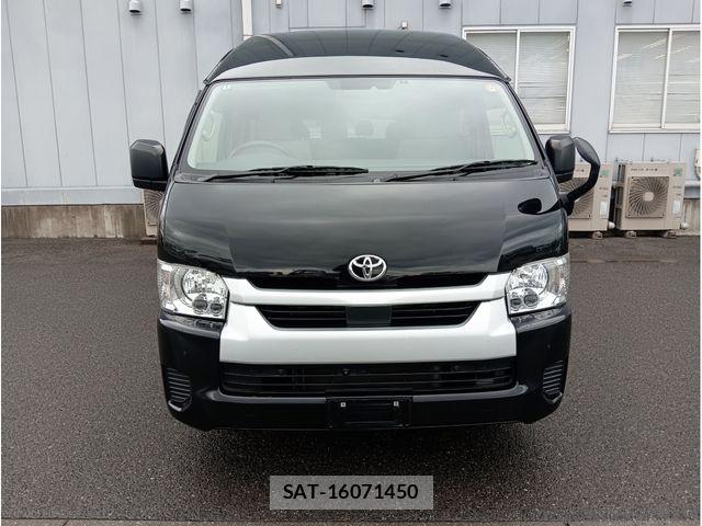 Toyota HIACE COMMUTER 2024-01 8207778-1