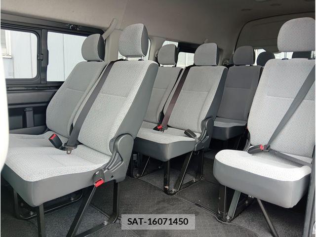 Toyota HIACE COMMUTER 2024-01 8207778-19