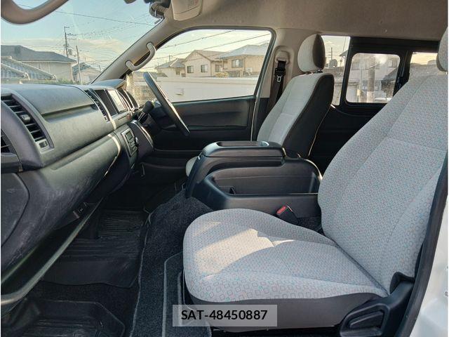 Toyota HIACE COMMUTER 2023-12 8245348-9