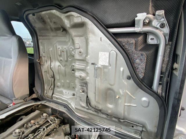 Toyota HIACE COMMUTER 2008-03 8336081-10