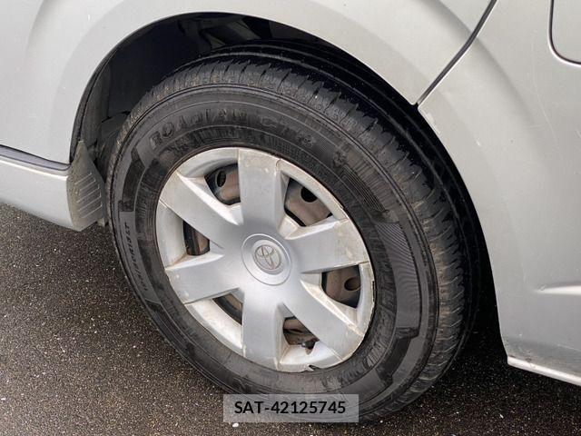 Toyota HIACE COMMUTER 2008-03 8336081-19