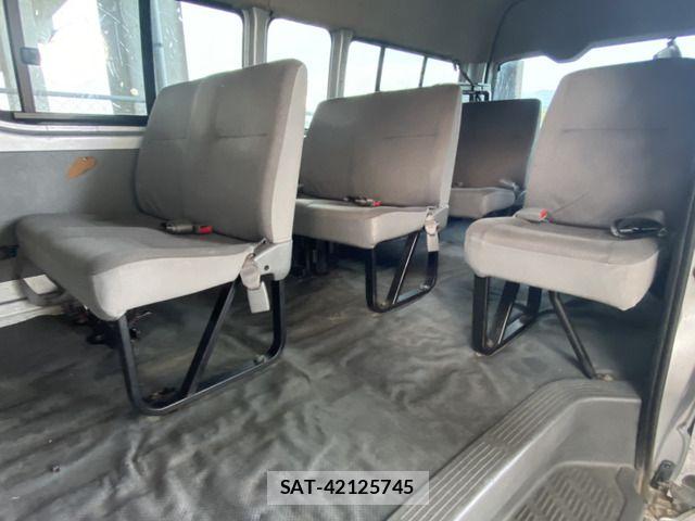 Toyota HIACE COMMUTER 2008-03 8336081-4