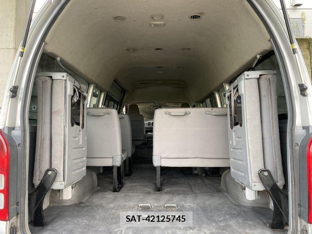 Toyota HIACE COMMUTER 2008-03 8336081-6