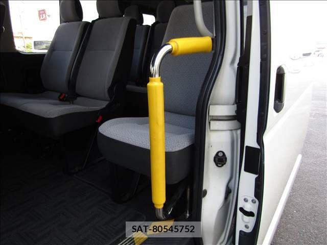 Toyota HIACE COMMUTER 2014-06 8659359-10