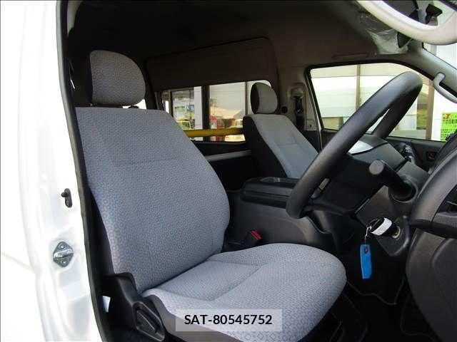 Toyota HIACE COMMUTER 2014-06 8659359-12