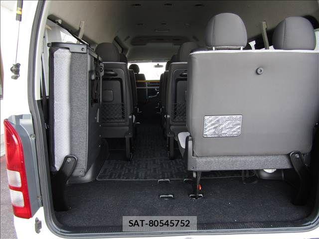 Toyota HIACE COMMUTER 2014-06 8659359-21