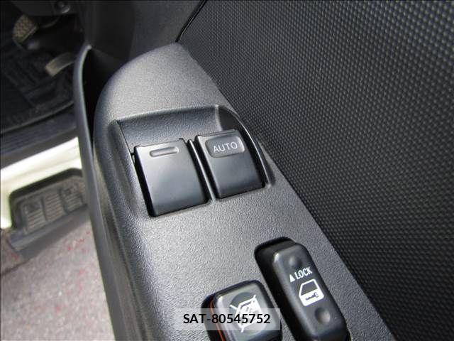Toyota HIACE COMMUTER 2014-06 8659359-5