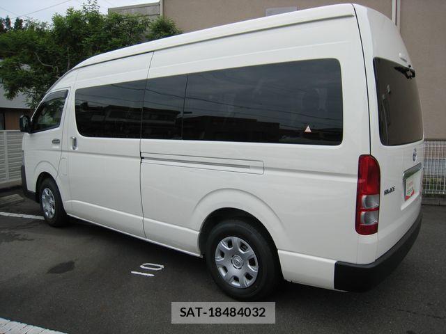 Toyota HIACE COMMUTER 2026-04 8829302-4
