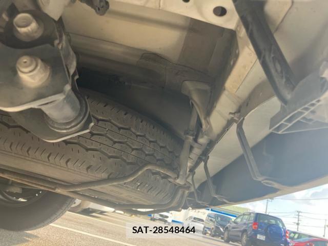 Toyota HIACE COMMUTER 2014-05 8883691-13