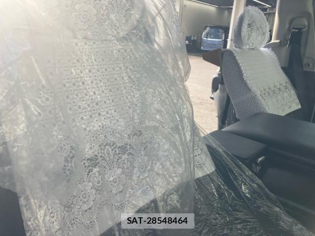 Toyota HIACE COMMUTER 2014-05 8883691-15