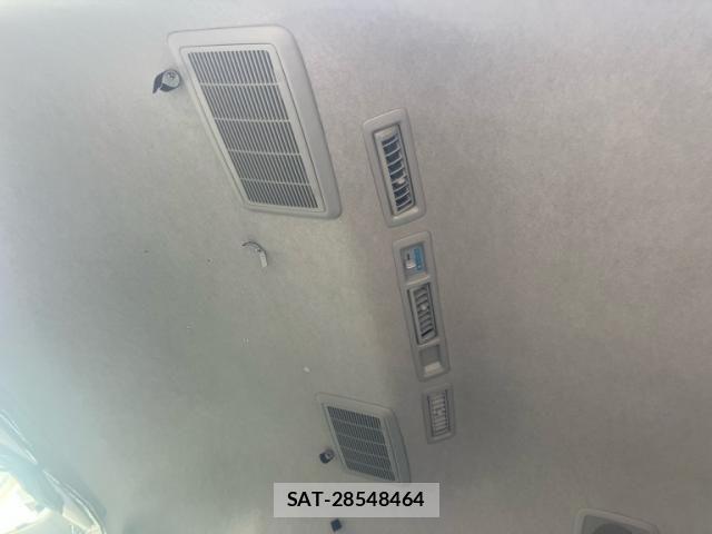 Toyota HIACE COMMUTER 2014-05 8883691-18