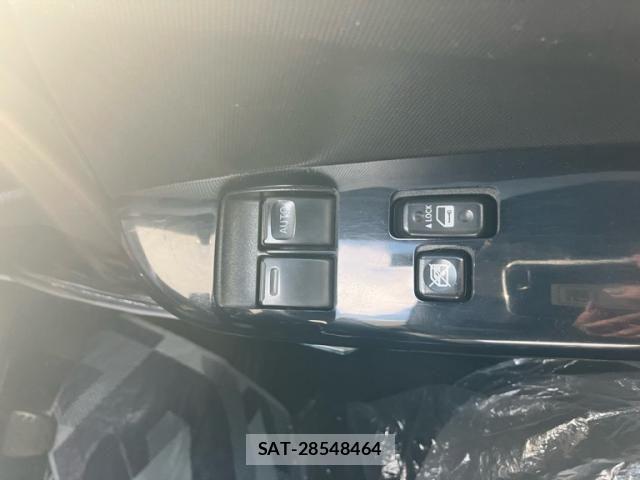 Toyota HIACE COMMUTER 2014-05 8883691-23