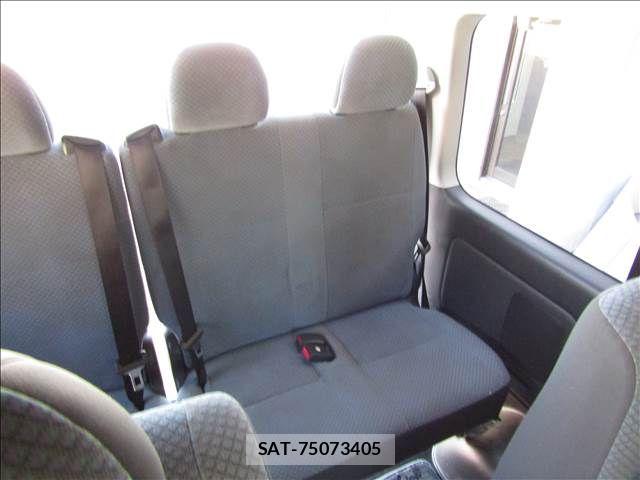 Toyota HIACE COMMUTER 2012-05 6751798-21