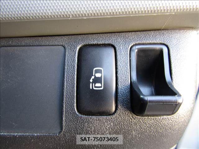 Toyota HIACE COMMUTER 2012-05 6751798-6