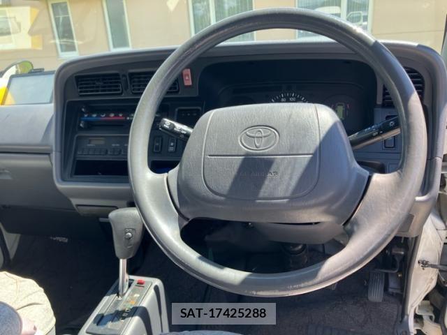 Toyota HIACE COMMUTER 2000-11 7271992-13