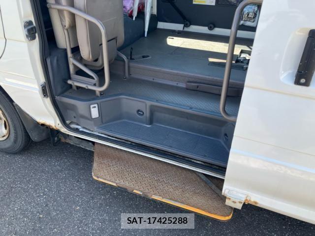 Toyota HIACE COMMUTER 2000-11 7271992-15