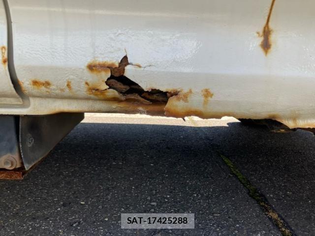 Toyota HIACE COMMUTER 2000-11 7271992-18