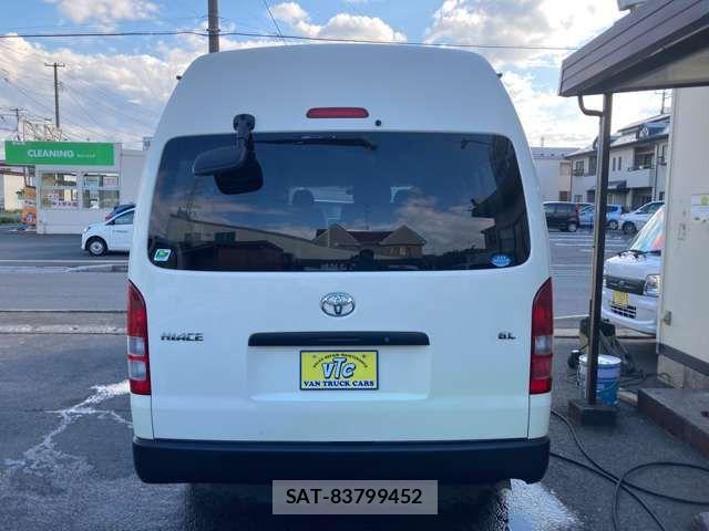 Toyota HIACE COMMUTER 2013-03 7785393-11