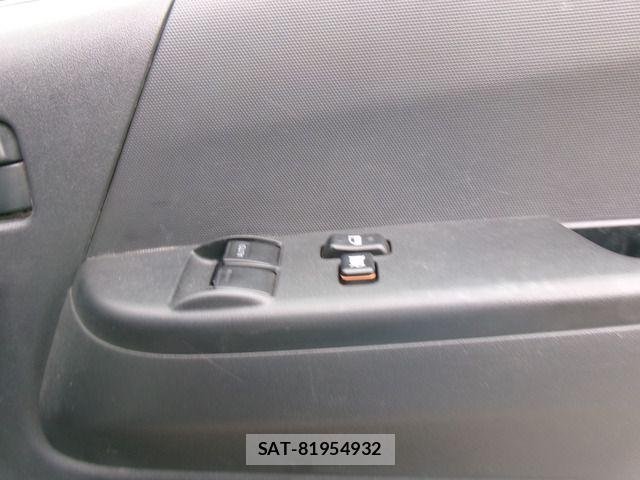 Toyota HIACE COMMUTER 2005-11 7902682-15