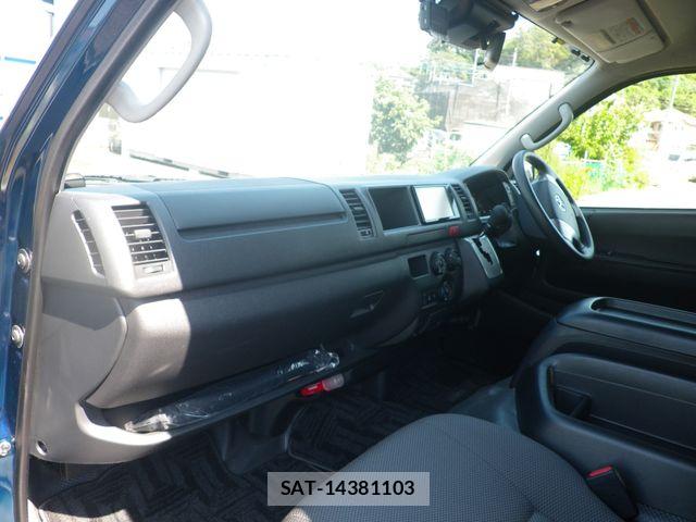 Toyota HIACE COMMUTER 2019-06 7961915-3