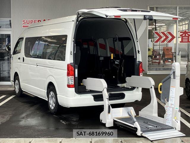 Toyota HIACE COMMUTER 2019-03 8130427-0