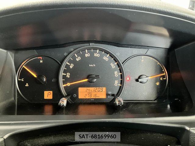 Toyota HIACE COMMUTER 2019-03 8130427-21