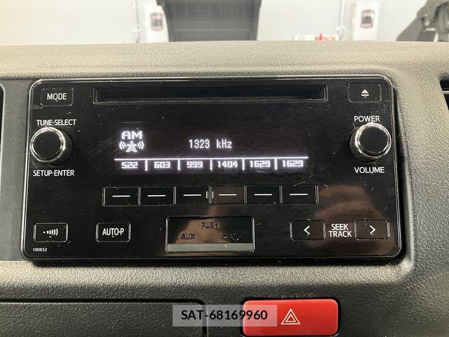 Toyota HIACE COMMUTER 2019-03 8130427-24