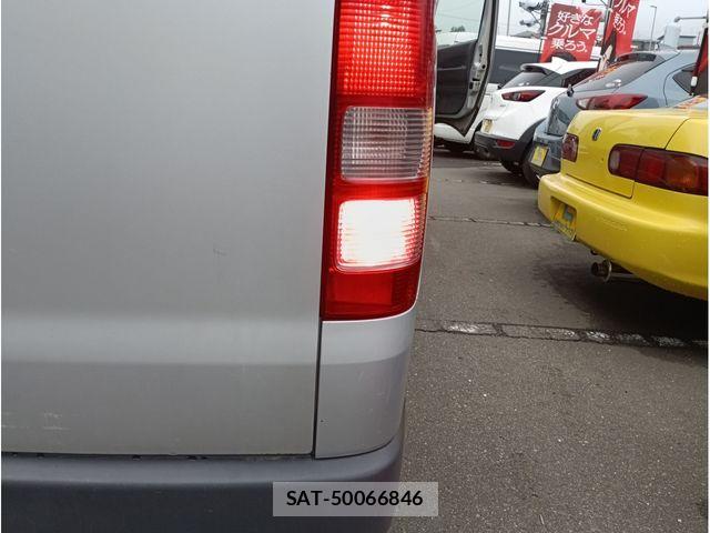 Toyota HIACE COMMUTER 2007-07 8314678-12