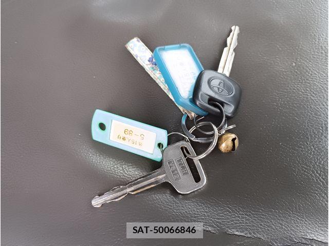 Toyota HIACE COMMUTER 2007-07 8314678-26
