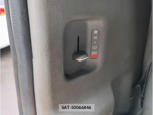 Toyota HIACE COMMUTER 2007-07 8314678-2