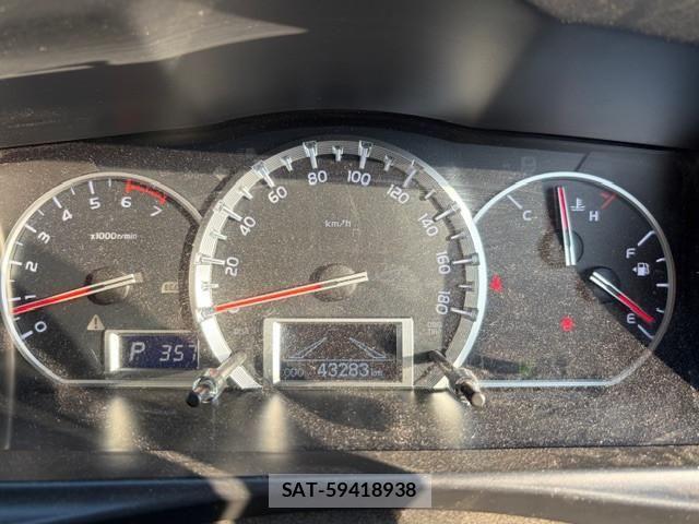 Toyota REGIUS WAGON 2019-12 5868914-12
