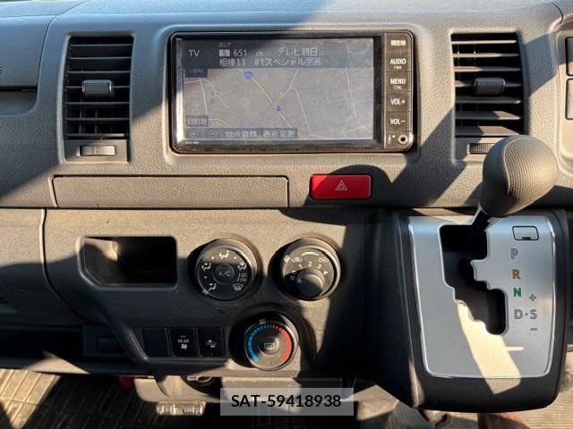Toyota REGIUS WAGON 2019-12 5868914-13