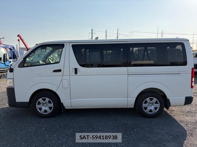 Toyota REGIUS WAGON 2019-12 5868914-1