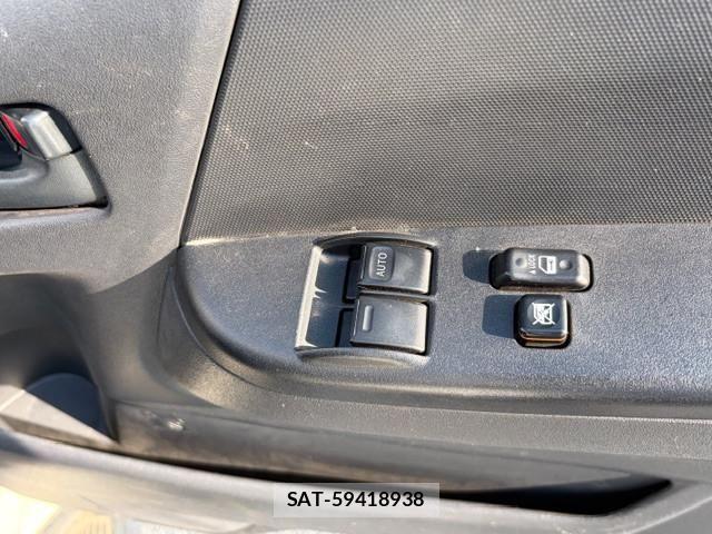 Toyota REGIUS WAGON 2019-12 5868914-23
