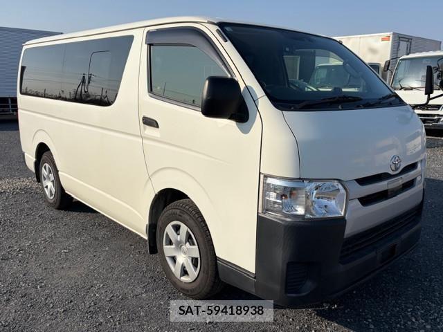 Toyota REGIUS WAGON 2019-12 5868914-6