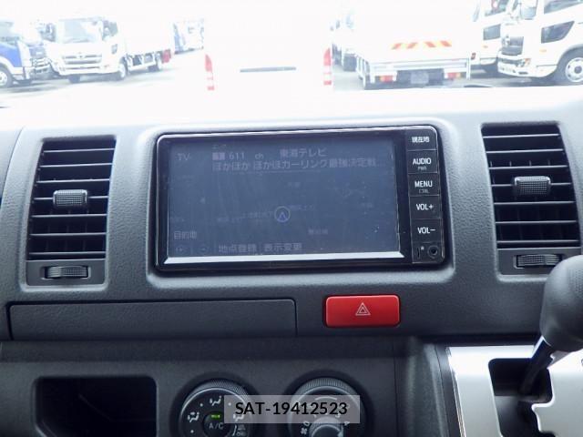 Toyota REGIUS WAGON 2019-06 8525133-15